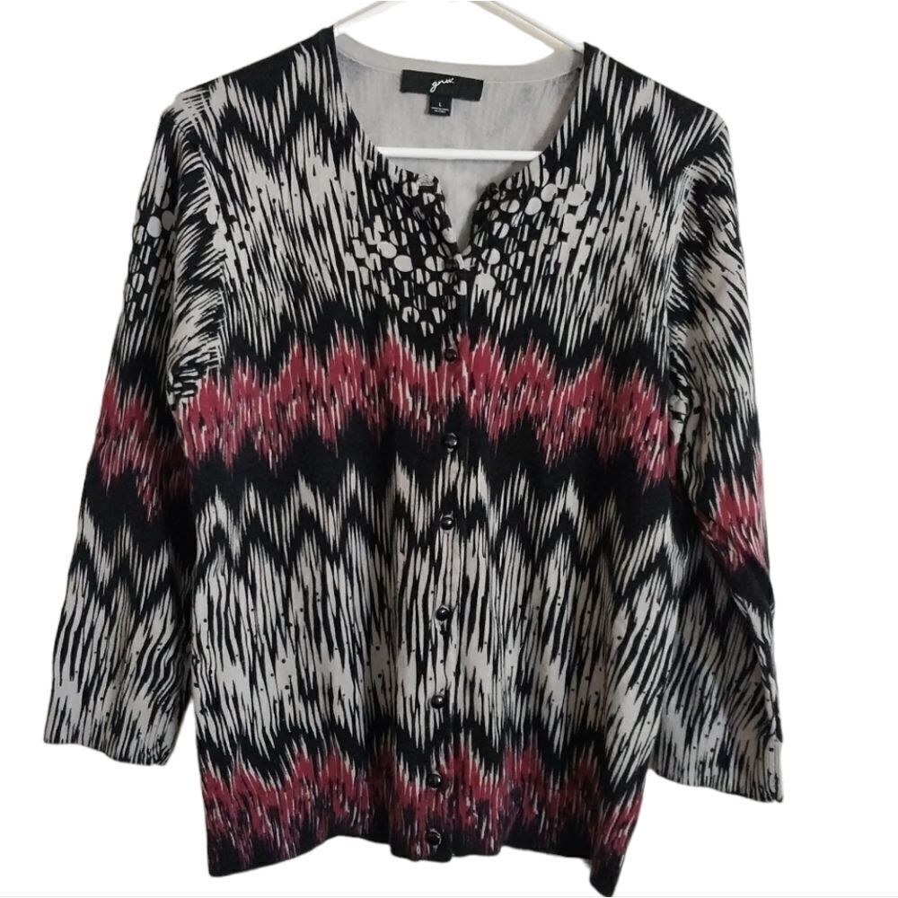 Gnw women's shirt chevron size large